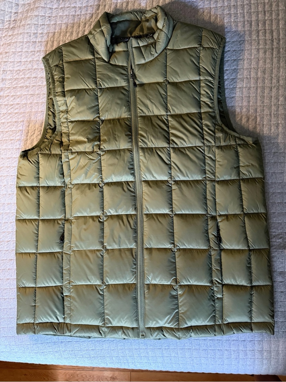Swiss Tech Men’s Olive Green Medium Quilted Puffer Vest